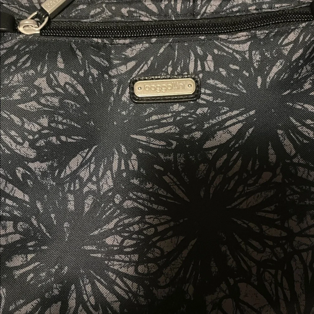 Baggalini GO BAG - No Wristlet - Picture 2 of 4